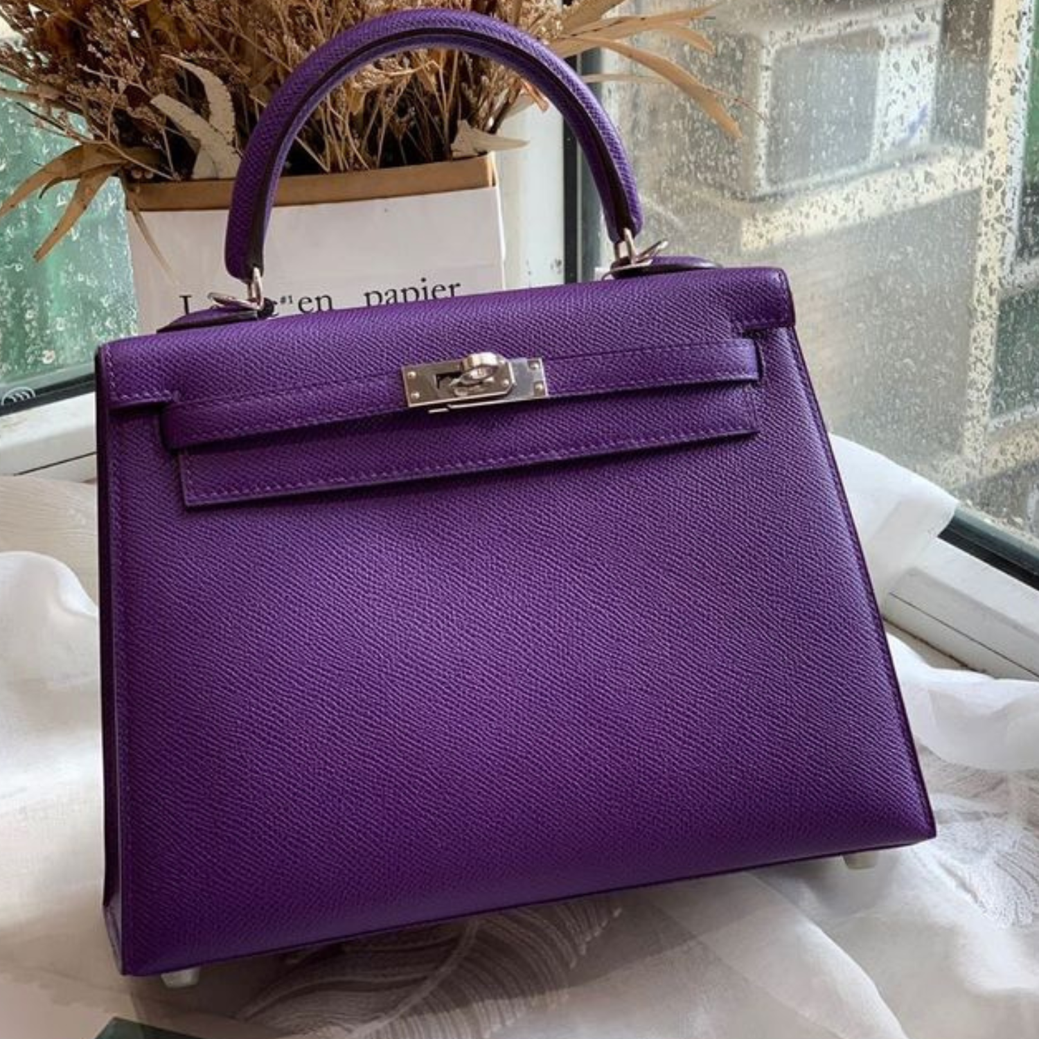 30 Years of Handcrafting Luxury Leather Bags — Direct from Our Certified Factory