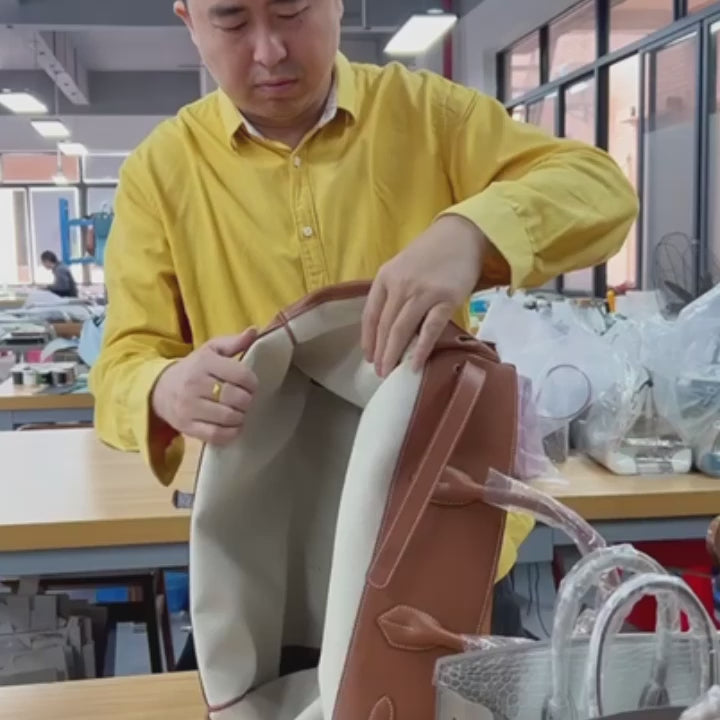 30 Years of Handcrafting Luxury Leather Bags — Direct from Our Certified Factory